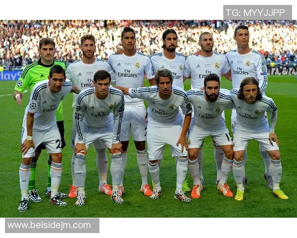 FIFA足球世界中百搭球星的独特魅力与多面技能解析